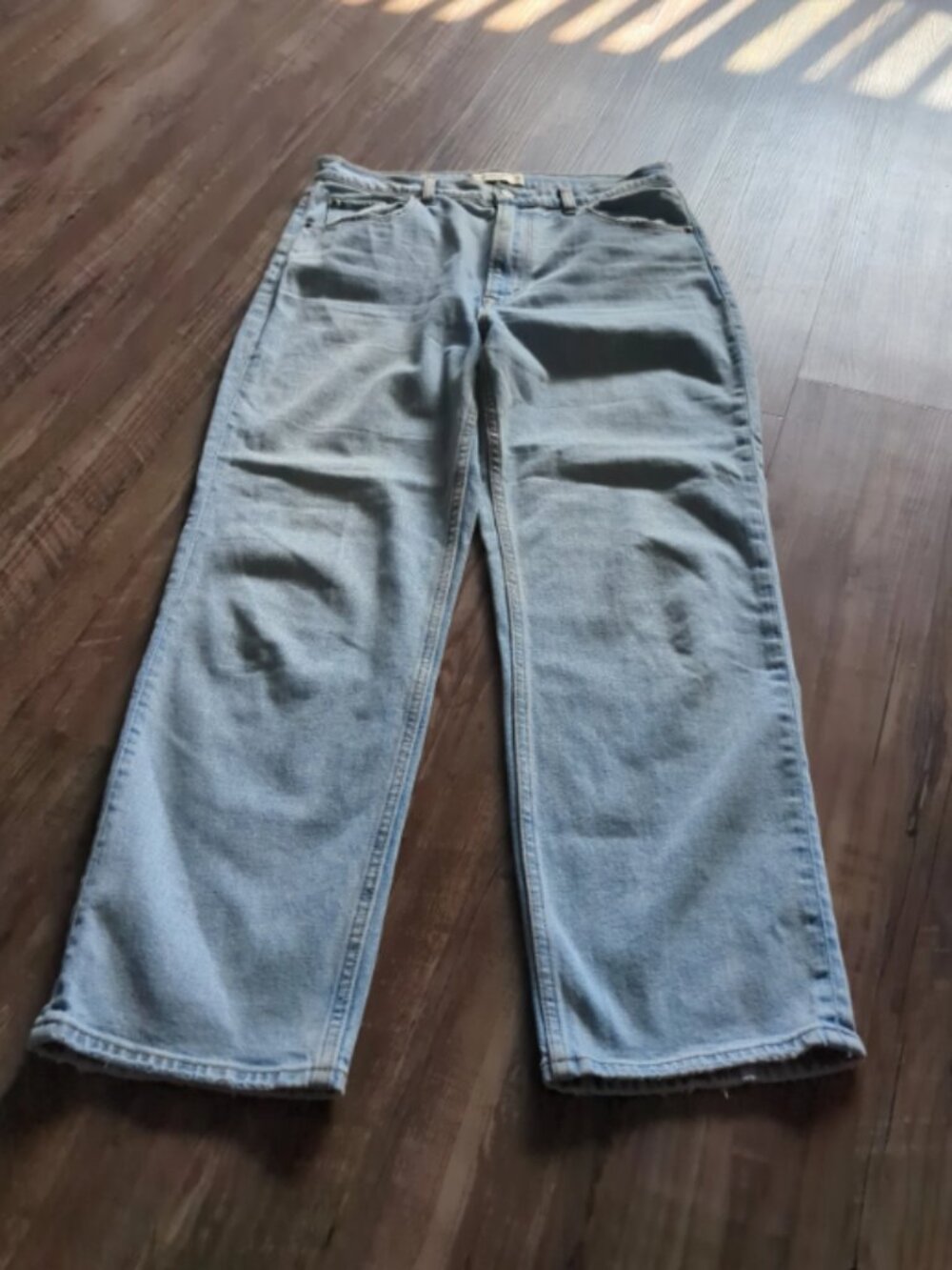 Abercrombie & Fitch "The Ankle Straight" Ultra High Rise Jeans, Size 30